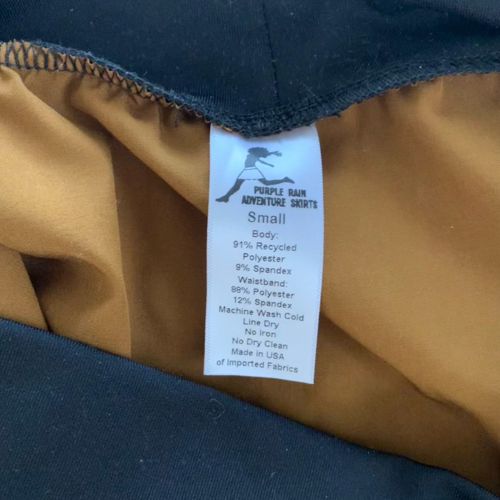 Outdoorsy Athleisure Skirt - Picture 2 of 2